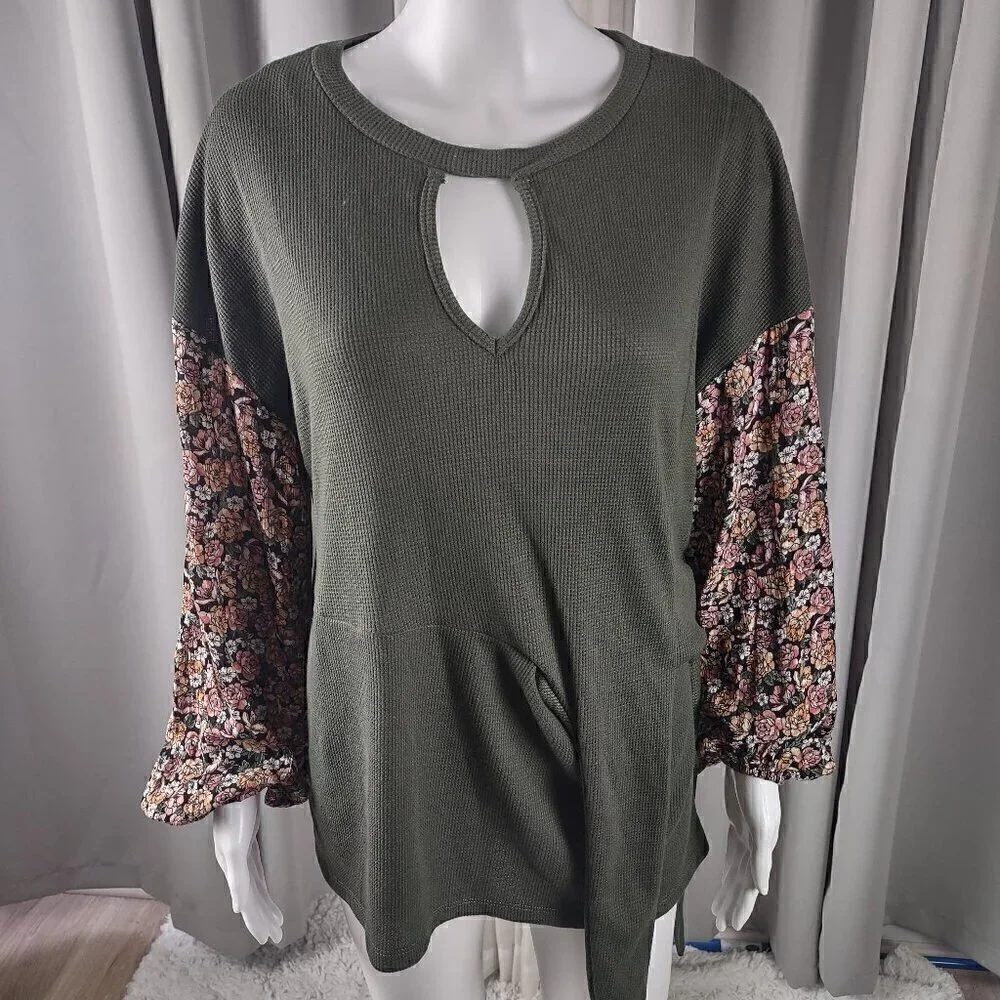 Daytrip Dusty Olive Mixed Media Free Spirit Floral Sleeve Side Tie Top Sz S (NWT - Picture 3 of 14